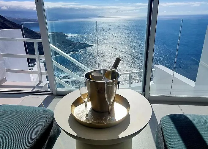 Bella-vista Paradise Endless Views Over The Sea Apartment *